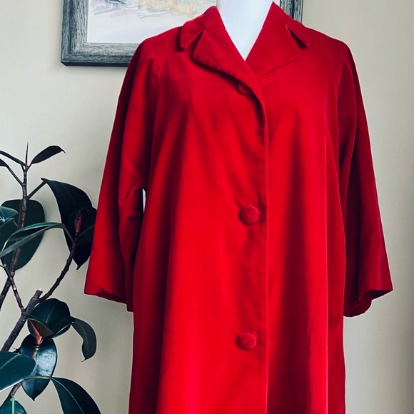 Tea Length Velvet Red Jacket- Vintage - Picture 1 of 4